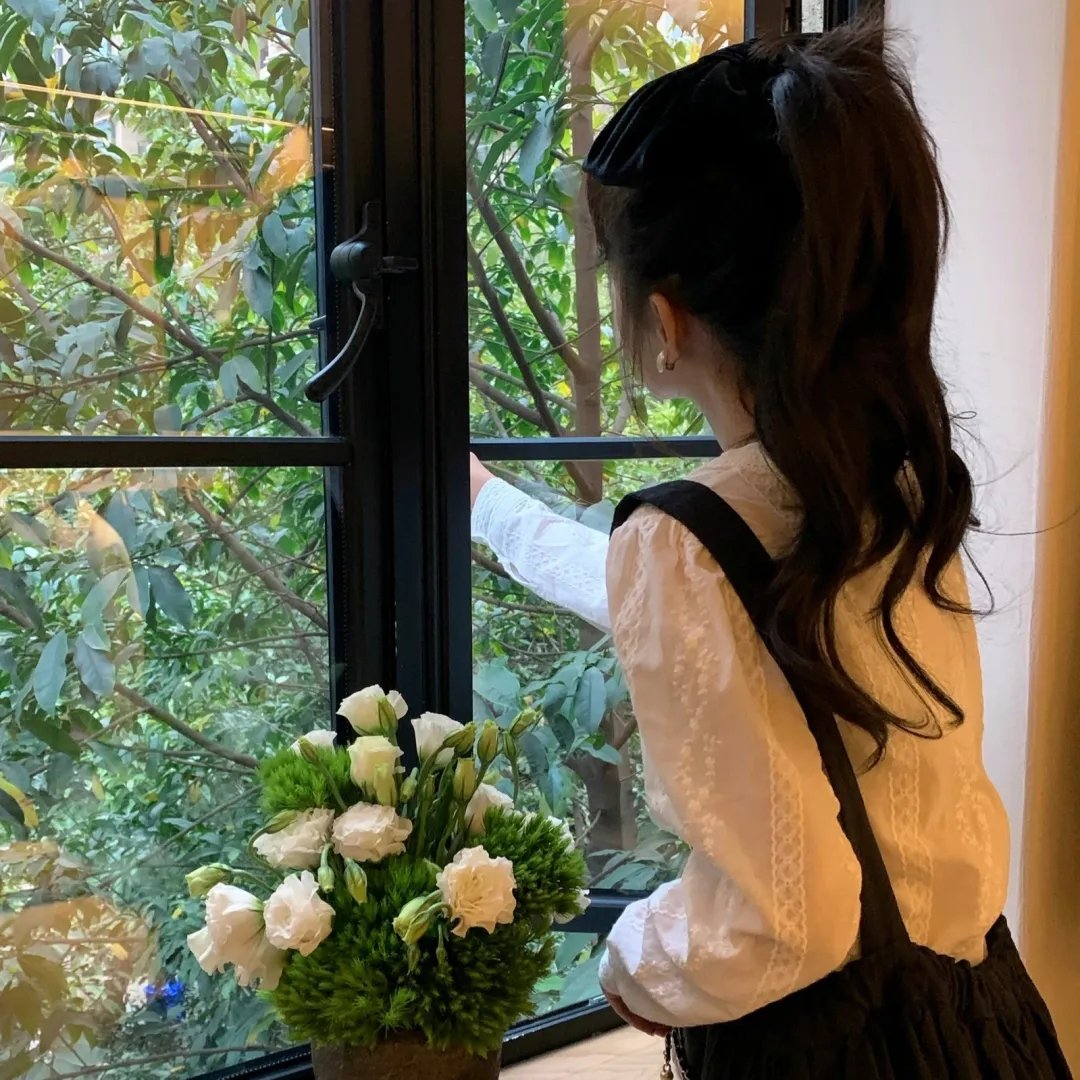 精灵的愿望成真了 海报